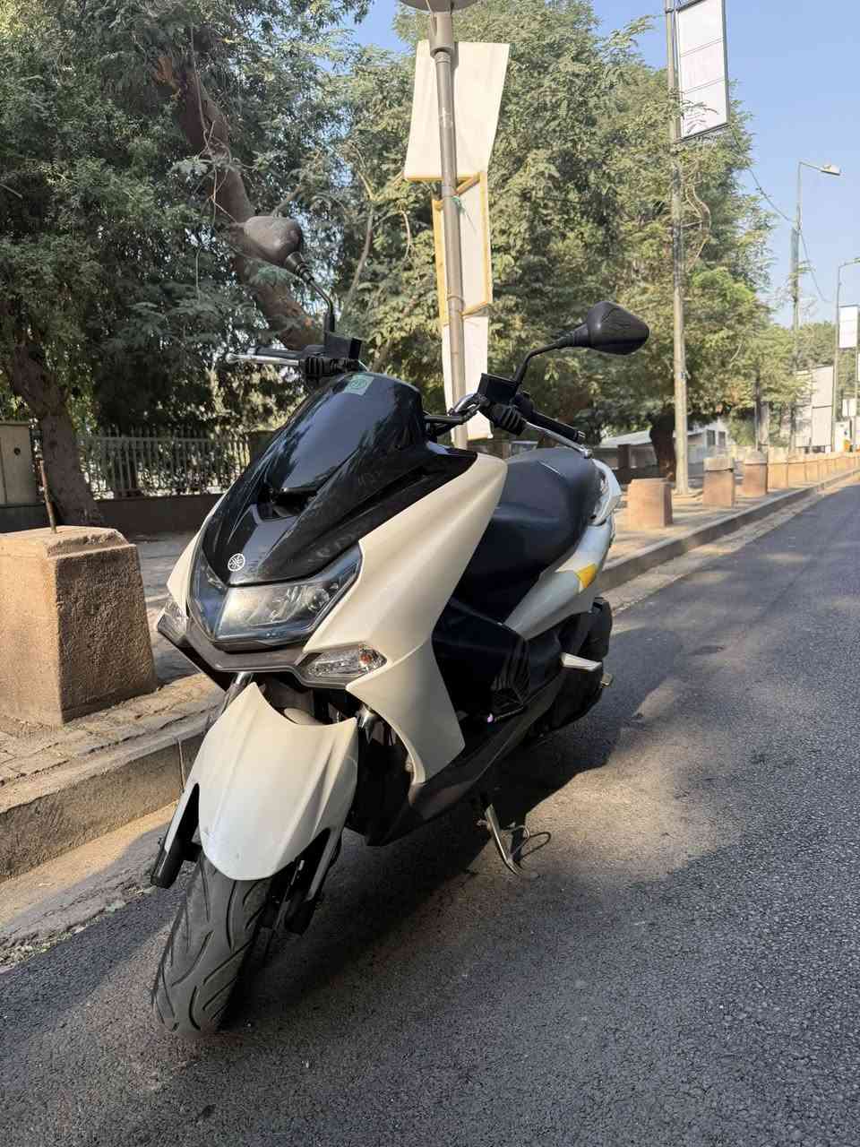 ياماها ماجـستا أس الحديث موديل 2021 ياباني🇯🇵 للبيع كفاله عامه مكينه + كفرات

الدراجه كامله على آخر برغي مابيها اي نقص نازله من معرض كلشي وكلاشي قبل اربع اشهر ومكاتبه موجوده + أوراق المزاد ماشيه 55 الف جديده كلش برغي ما مفتوح بيها 
✨مواصفات ✨
فيت بم 
لايت عالي ناصي 
أشاير يمنه يسرة
صندوك جك
سويجات ثنين
ستاند جانبي كهربائي 
مكينه 160 سي سي 
بريك امامي خلفي دسك
موقع بغداد الكراده 
سعرها : 19 ورقه ونص وبيها مجال للشراي 
لل استفسار فقط واتساب ***********
