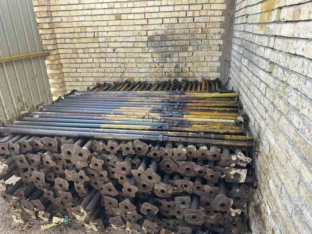 جكات نضيفه عجمان وابو حاضن عدد 400.         بغداد مدينه الصدر.   ***********
