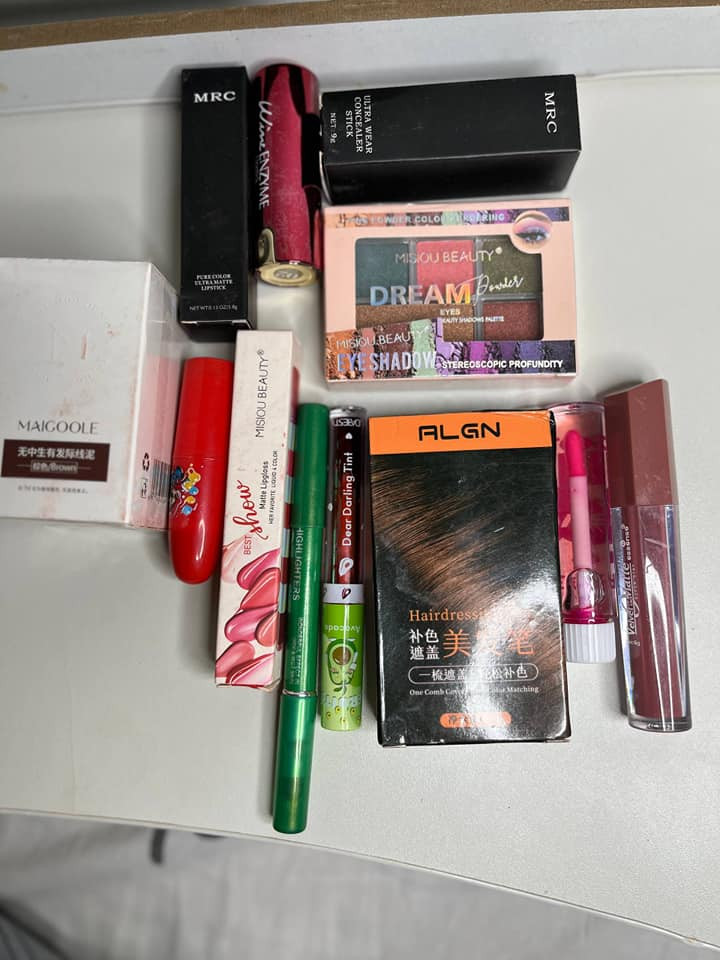 عروض المكيااااااااج متتفوت بناتتتت كل عرض،بي 12قطعه 
ما ركات واصلي يجننننن بلاش البلاش 
لحكوووو
@إشارة


**إذا كنت صاحب هذا الإعلان وتريد حذفه لأي سبب، رجاءا أرسل رسالة إلى الدعم الفني**