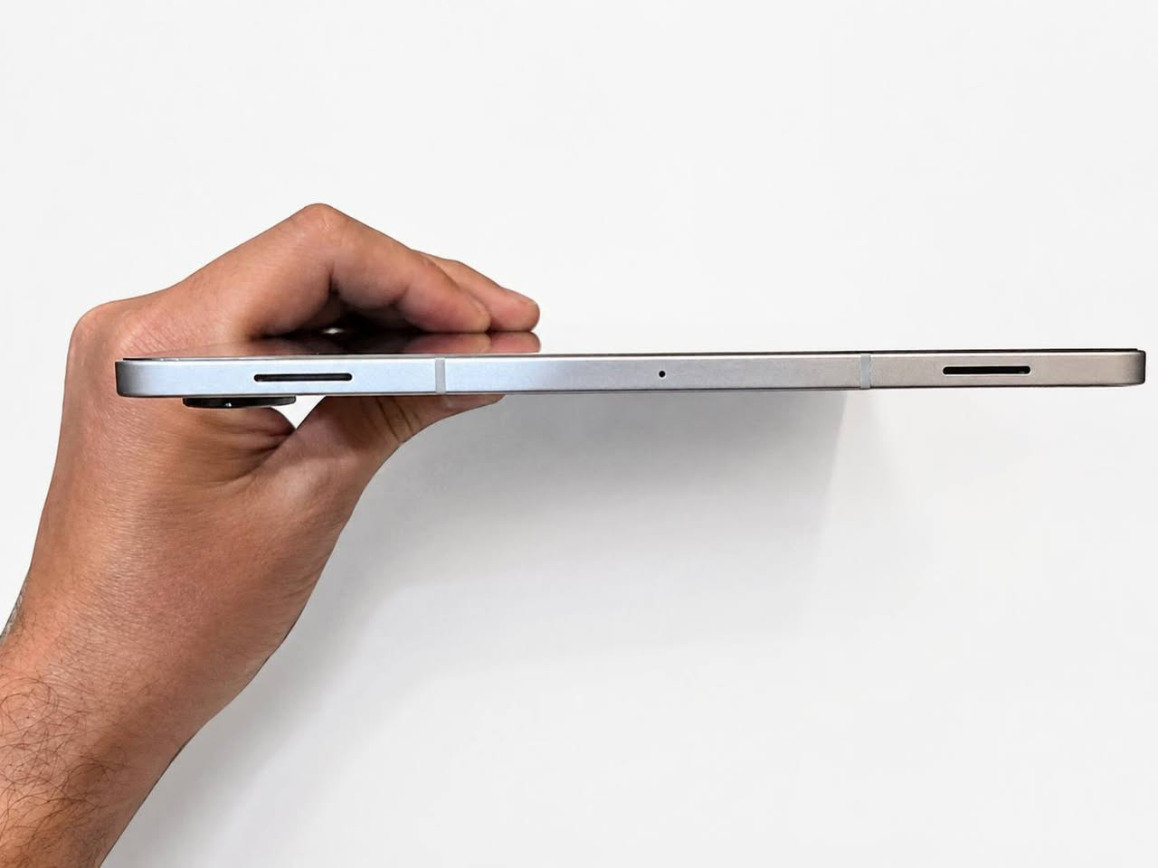 السلام عليكم
Galaxy tab s11
ذاكرة ٢٥٦ مع امكانية اضافة ذاكرة خارجية
نظافة ١٠٠% بدون اي ملاحظات
الملحقات كاملة
مع لاصق شاشة ودرع كاميرا وكفرات عدد ٢
السعر ٨٠٠ 
***********

