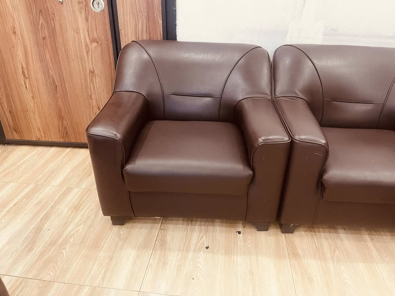 تخم قنفات للبيع جلد استعمال قليل  السعر 350 مكاني الاعظميه


**إذا كنت صاحب هذا الإعلان وتريد حذفه لأي سبب، رجاءا أرسل رسالة إلى الدعم الفني**