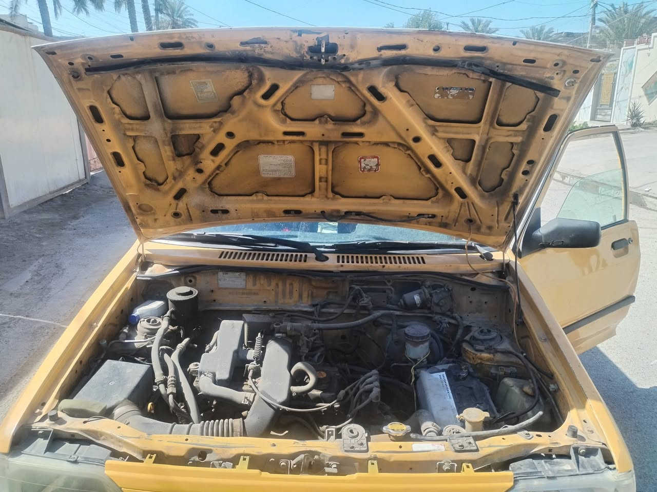 سايبه ٢٠١٠ محرك وكير وتبريد نظيف شواصي ابلاد السياره كلها ابلاد بدون تبديل كلها ابلاد تخم تاير جديد السعر ٢٥ وبيها مجال مكان السياره الشعب حي اور
***********
