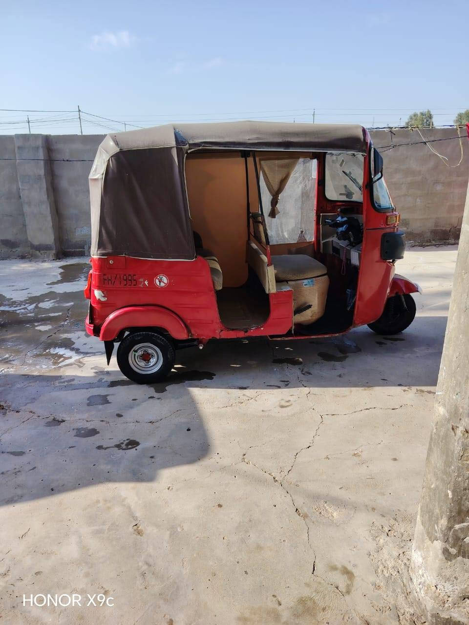 تكتك 2018 رقم نكليزي تحويل ثاني يوم بيه مكينه زيرو مال 21 تراي زيرو تخم تاير مابيه نقص بيه صبغ بلغد وكد شبر بصفحه جاهزة كبل لشارع السعر ٥١٠٠ وبيه مجال مكاني بغداد جسر الفرنسي رقم الهاتف ***********
