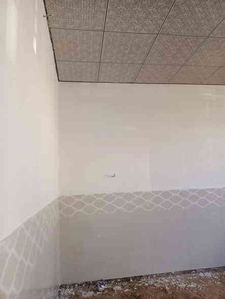 ياالله 

يوجد لدينا بيت للبيع حي ميسان قطاع 23 قريب شارع الجامع مساحه 100متر يحتوي على غرفه وصاله واستقبال ومطبخ وصحيات صب كونكريت ارضيه بورسلين جدران سيراميك سقوف سي إن سي شغل درجه اولى السعر المطلوب 105مليون 

للاستفسار والمعلومات الاتصال بنا ع الارقام التاليه 

***********

***********

***********

او مراجعه مكتب ألروان للوساطه العقاريه والمقاولات العامه 

عنوان المكتب حي ميسان ع الشريط قرب صيدليه الشراع 

عندك بيت عرصه للبيع راسلنه وات ساب وتدلل
