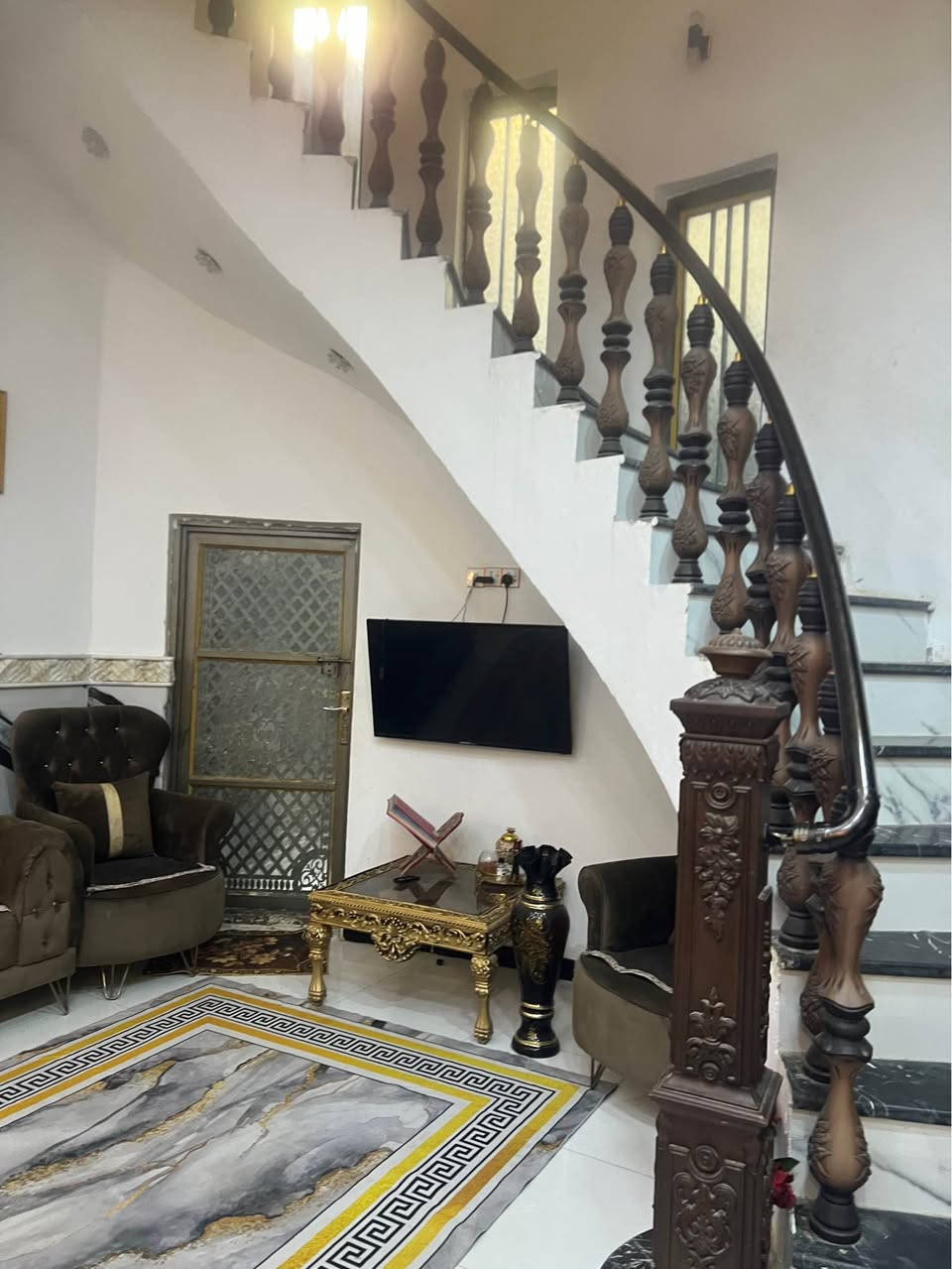 بيت للبيع حي معلمين قديم مساحه 200بناء 23طابق ونص البلوك الرابع ثاني فرع *********** قفط شراي يتصل ماجاوب خاص عمارة, ميسان
