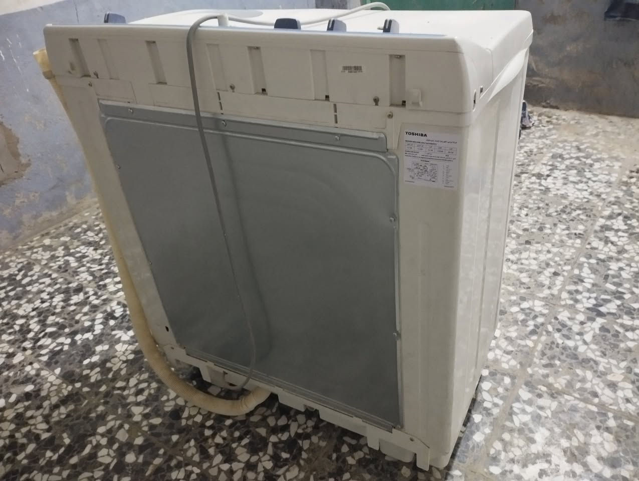 غسالة توشيبا العربي 7 كيلوا للبيع جديدة 5 مرات غاسلين بيها فقط نظافة 100%  السعر 150 ألف وبيها مجال مكانها في النجف للاستفسار ***********

