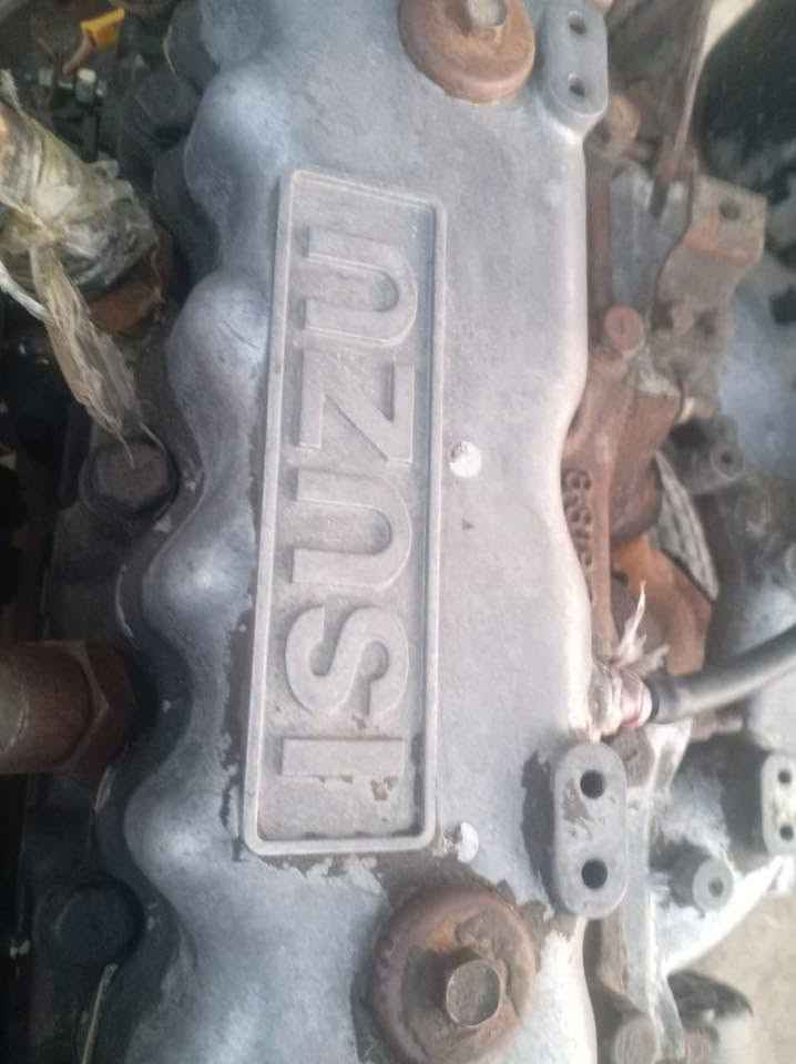 #للبيع
مولدة نوع ISUZU ياباني الصنع_ 4 سلندر _30KV _السعر 12ورقة
العنوان /بابل_الحمزة الغربي ***********

