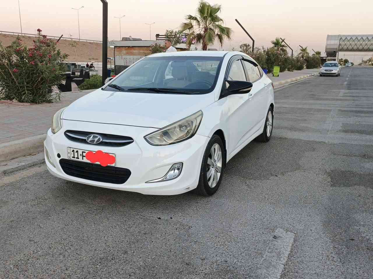 اكسنت خليجي موديل 2016
رقم بغداد بأسمي 
تبريد ثلج 
تخم تاير جديد سياره حيييل حلوه 
السعر ٩٣
***********
