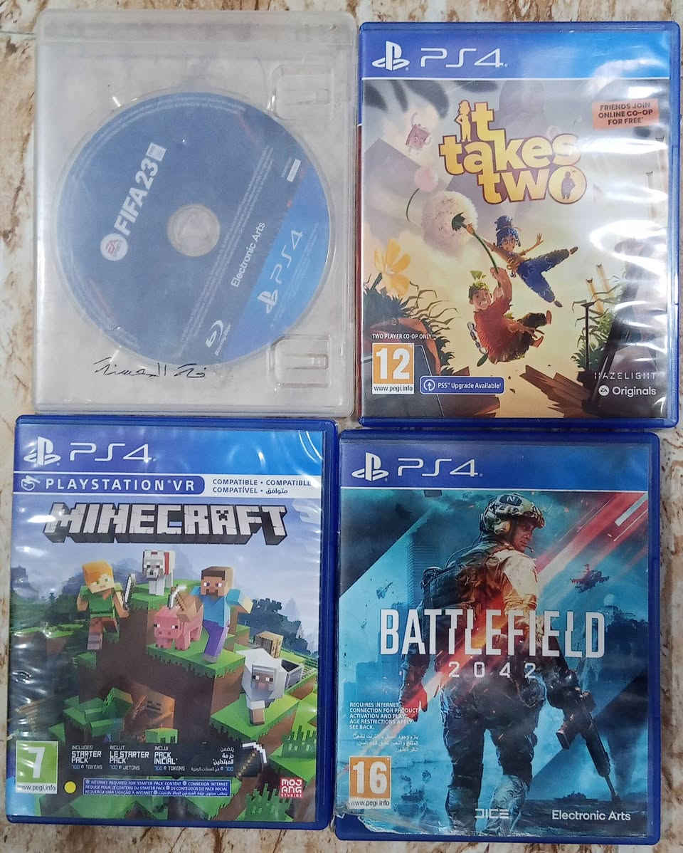 جهاز PS4 PRO
(1تيرة)
تحديث 13.50
الجهاز يحتوي على
الكارتونة البيضاء الخاصة بلجهاز
يدة 1اصلية
+4اقراص
1-فيفا23
2-بتلفيلد 2042
3-ماين كرافت
4-تيكس 2
الجهاز غير مفتوح لكن (الليبل الخلفي مشيول بسسب الاطفال)
سعر الجهاز 375
عنوان الشعب حي سومر
رقم هاتف واتساب 
***********
