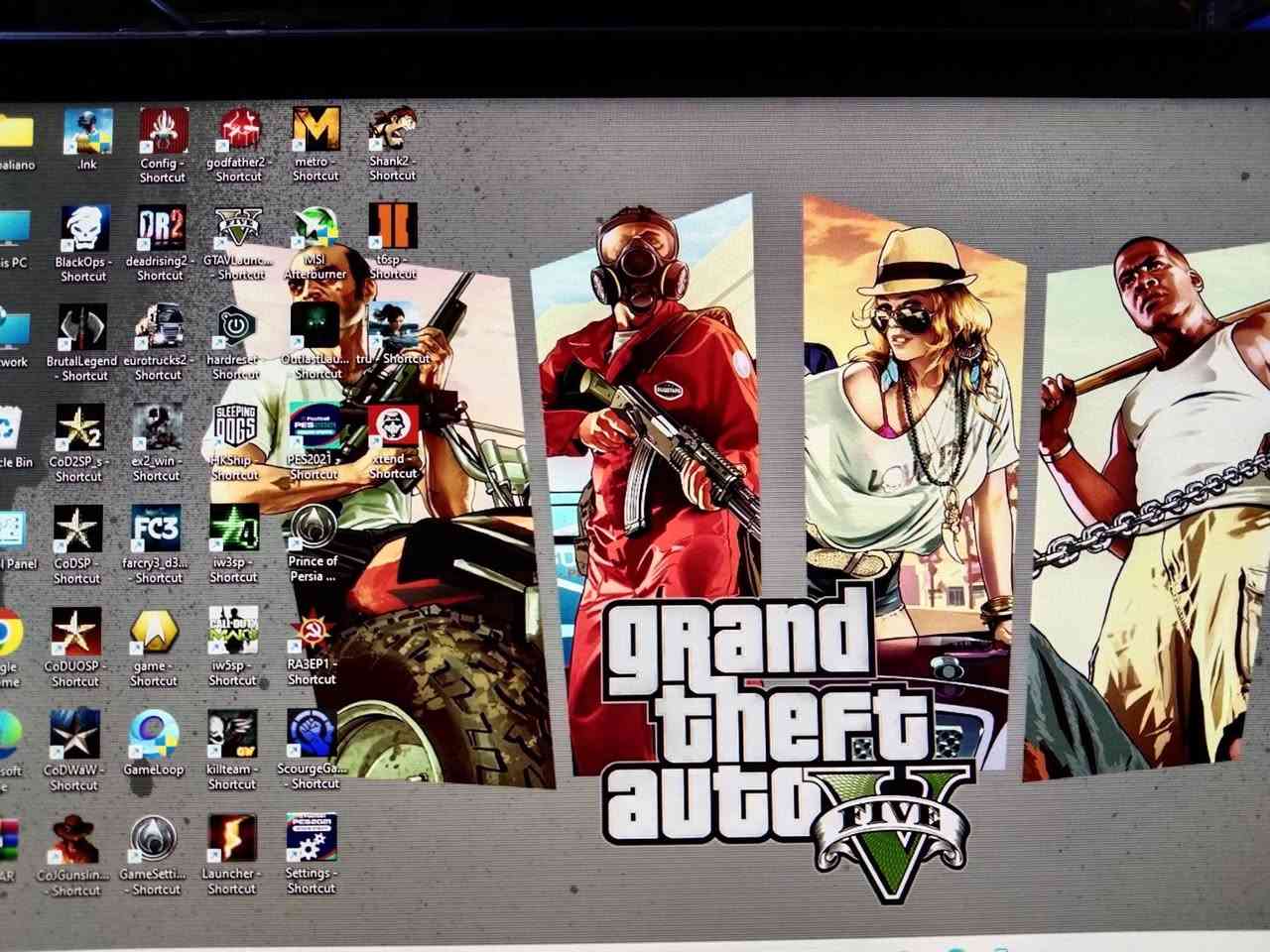 السلام عليكم 
حاسبة دسكتوب سستم انتل كور 5 جيل الرابع مستعملة نظيفة للبيع من شركة Dell 3020
......
السعر 200 ألف دينار 
***********
عنوان بغداد زيونة 
البيع بضمان الفحص 
لا يتوفر توصيل 
......
ملاحظة 
كيس فقط بدون أي ملحقات 
......
المواصفات 
معالج انتل كور 5 جيل الرابع رقم المعالج 4590S
كارد شاشة 4 كيكا AMD RX 560 GDDR5 
هارد 256 كيكا للنظام والبرامج جديد SSD 
هارد 500 كيكا للالعاب HDD 
رام 16 كيكا جديد 8+8 تردد 1600 DDR3 
مذربورد جيل الرابع Dell H81 DDR3 
مشغل اقراص ديفيدي DVD 
......
الحاسبة تعمل على نظام وندوس 11 وتحتوي على أكثر من 30 لعبة طور القصة اوفلاين مع لعبة ببجي موبايل اونلاين 
......
مع جزيل الشكر لإدارة المجموعة
