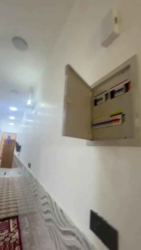 مشتمل بلخاجيه ١٠٠ متر للبيع خلف أسواق علاء ماركت ينباع عن طريق المبادره او نقد للاستفسار ***********
