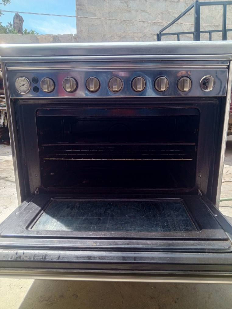 كربلاء حي السلام قرب تانكي المي 
السعر 200وبيه مجال بسيط *********** كربلاء, العراق
