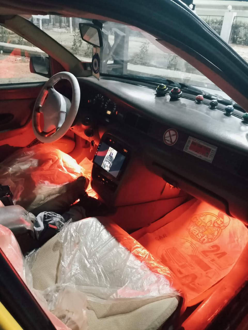 بيع او مراوس سلام عليكم سمند موديل 2011للبيع نضيفه مكينه  كير كفاله حداديه جديده رقم بغداد نكليزي صدر امامي خلفي كله جديد كهربائيات كله شغاله سياره مال جناي هيئه وغرامات مصفره سنويه جديده ماساقطه دوشمه جديده مابيه ضربه ولا تبديل ولا صبغ فقط جاملغ صفحه سايق مبدل باقي كشر خير من الله للاستفسار على رقم ***********غير متواجد على الفيس
