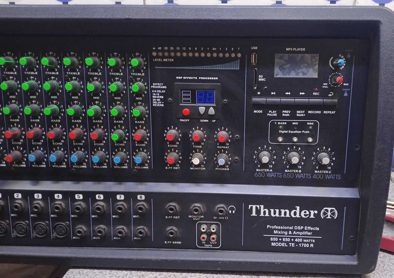 تندر 1700 مع زوج سماعات 15 انج السعر مليون وميتين *********** بغداد مدينه الصدر الاورفلي مكفول من التصليح
