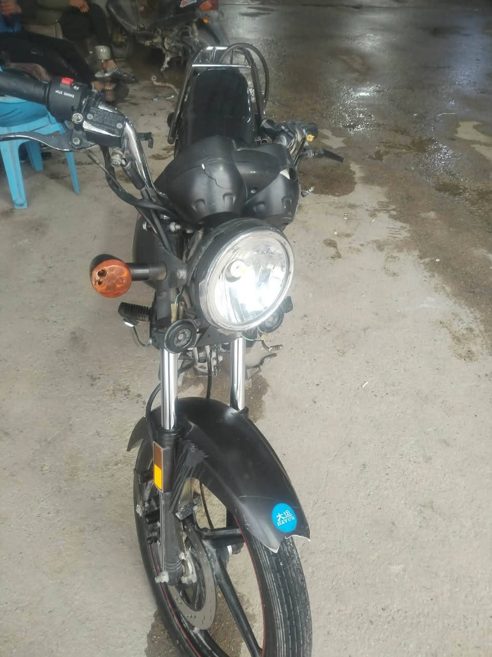 دايوان عظم الكتروني 21 اوراق اصولي دراجه نضيفه لو اطلع بيه بالسبوع مره لو مااطلع نقصها اشاره + صافحيه وحده + لايت
باتري اصلي جديد 
كشن جديد 
تاير خلفي جديد 
دبلات خلفيه جديده 
زنجيل جديد 
كلجات اصليه جديده 
المكينه مجفته بسبب خطاء من المصلح ماكايمه 
شراي راسلني خاص وتدلل ***********
