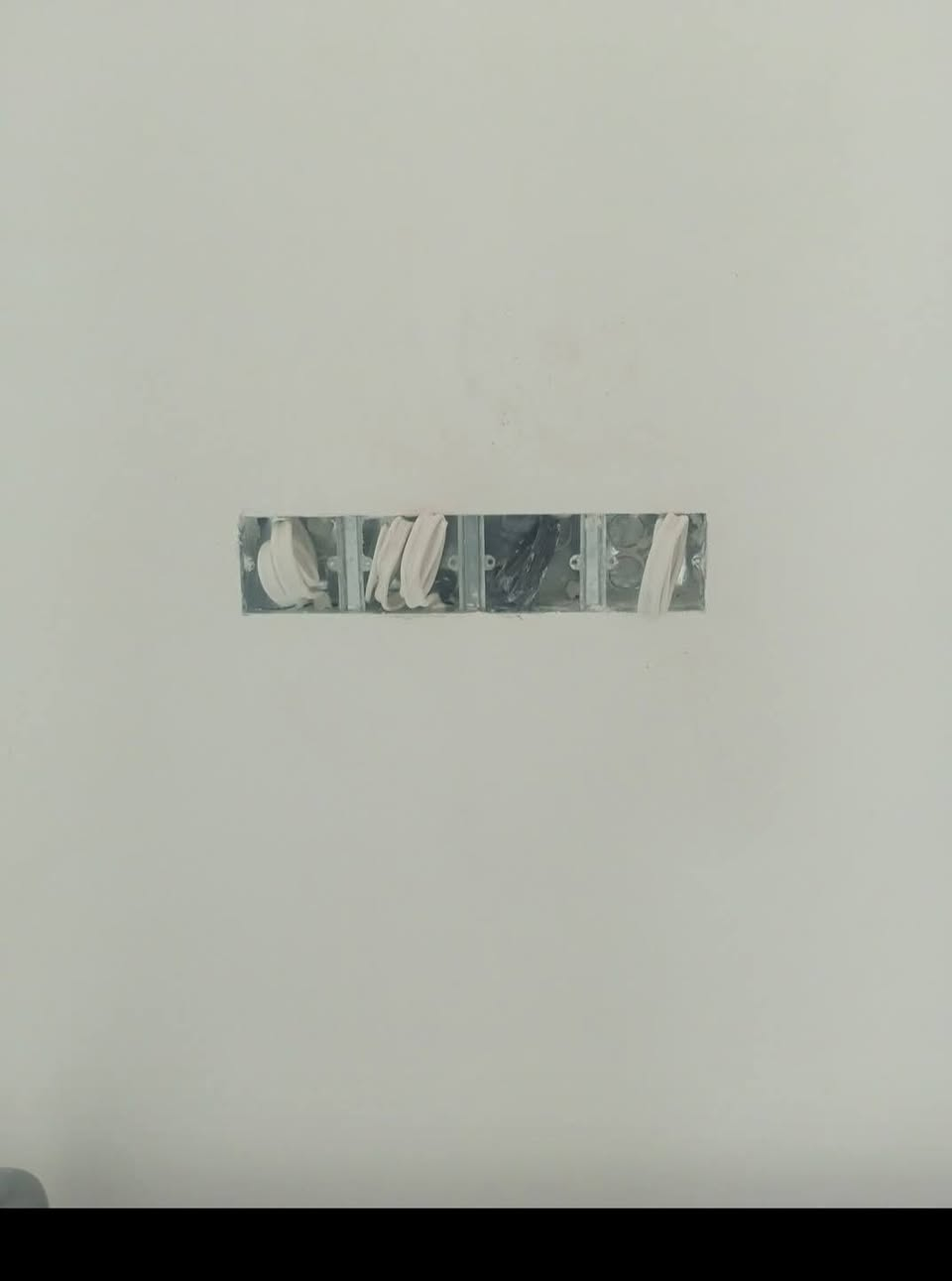 كادر جص من الموصل على كل المحافظات يشتغل اربع خلف غربه عمال‏‪***********‬‏
