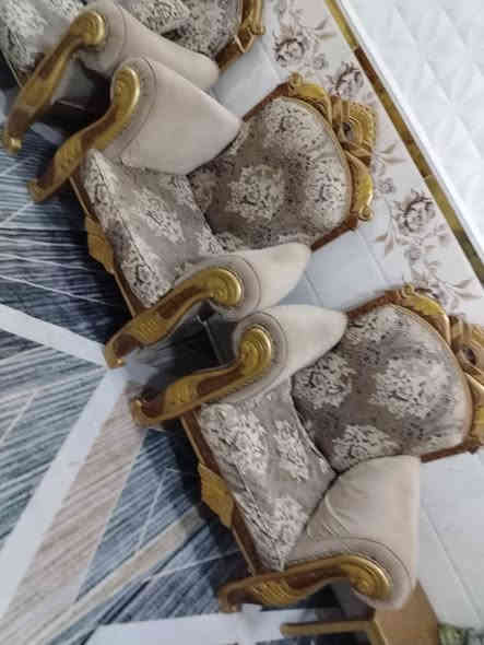 تخم للبيع نظيف مستعمل ٢٢٥ بيه مجال اتصال ***********
