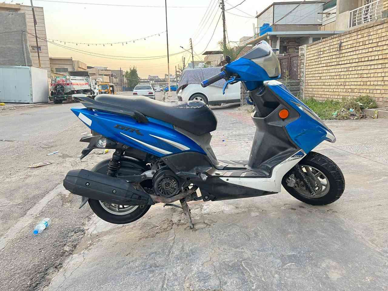 سلام عليكم جي تي ار للبيع مزوده رمبه 
كلجات ودبلات وكور سهم وصالنصه
دراجه صارلها شهرين ونص تقريبا نازله 
مكان بغداد بياع الرابعه 
***********
سعر 900 وبيها مجال
