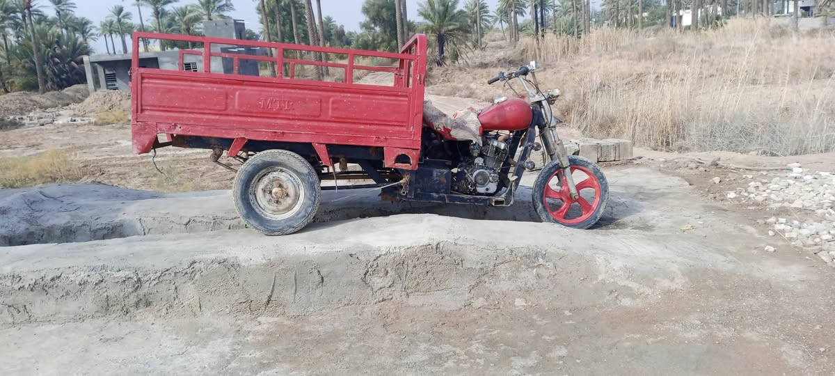 سلام عليكم ستوتات لبيع اثنين مكفولات  انضاف وحده امتي ار مكفوله عاوزه بس كهربائيّات مكينه جديد والثانيه دايون سنويه عاج مكفوله كهربائيّات كامله لايت بك لايت كامله باقي مواصفات عل رقم *********** مكاني واسط زبيديه ام اسنيم
