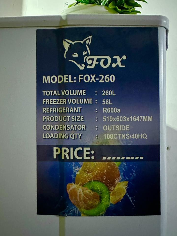 السلام عليكم : ثلاجه جديده مستخدمه فترة اشهر كلش نضيفه والسعر 400 الف : ***********
