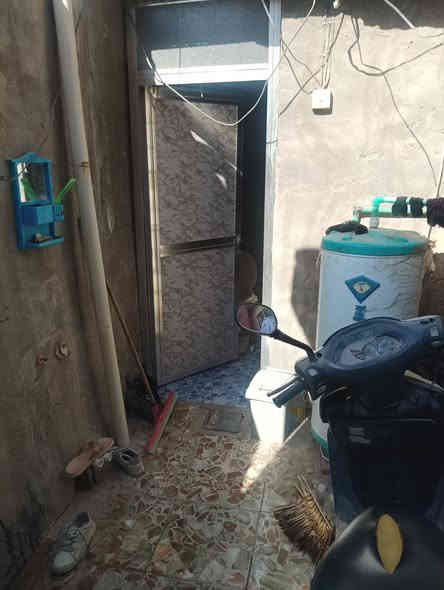 دار للبيع
حي نور الحسين / نادر الثانية 
المساحة 75 متر ربعد 

الطول 10 متر 
العرض 7 ونص متر

عرض الشارع 6 متر
للاستفسار الاتصال بالرقم 
***********
