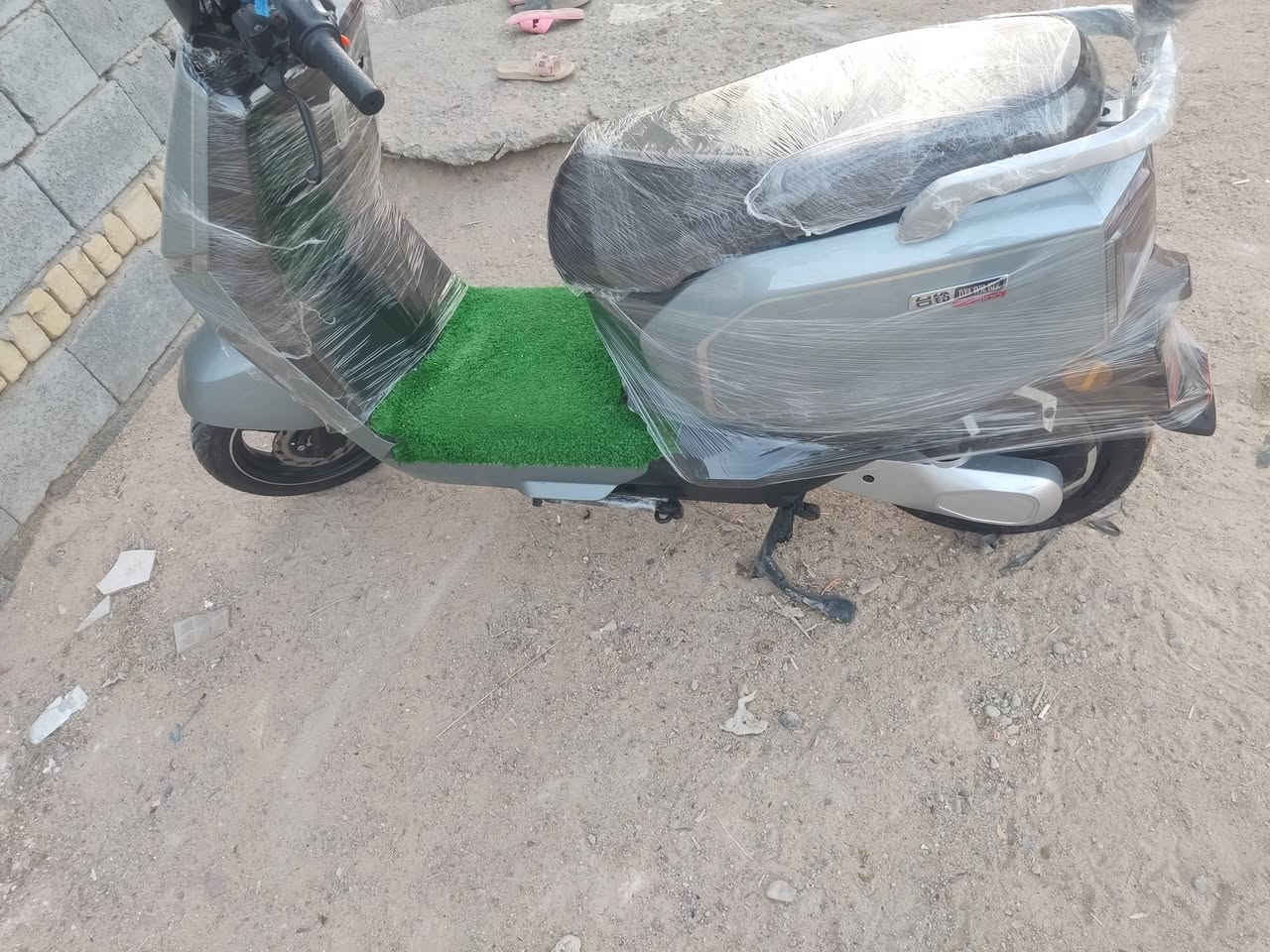 السلام عليكم دراجه تالج شحن للبيع 6 بطاريات
شراي يجي خاص ويدلل 
سعر 900 بيها مجال لشراي مكاني البصره ***********
