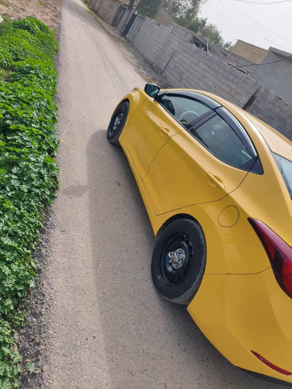 السلام علیکم النترا 2014 لمتدد فوول رقم بغداد باسمي وراد امريكي حادثها بنيد نفسه معمر سياره ليبل واحد كير مكينه خير من الله تبريد ثلج تدفئه شرط الفحص وين مايعجبك افحص حداديه وتخم تاير كل جديد مصفره من كلشي 
موصفات فوول لمتدد
فتحه
شاشه وكامره
ثلاث انضمه قياده
محرك ١٨٠٠دوش
نظام تقليل وقود
مانع انزلاق
درايف مود
مكاني بغداد الرصافة
السعر ١٠٣ ماكو هيج سعر مناسب رقم الهاتف ***********
