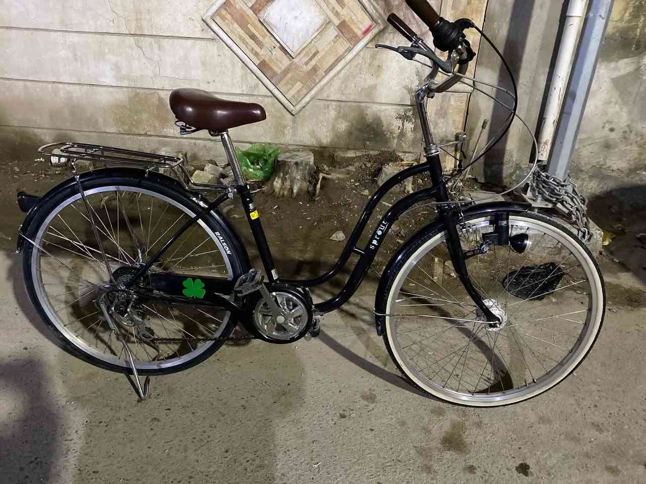 بايسكل بناتي بطة حجم 27 العنون الشعب السعر 100 الف وبي مجال الاستفسار خاص ***********
