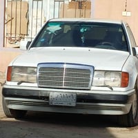 مرسيدس دب • ١٩٨٨ • مكينة ٢.٥