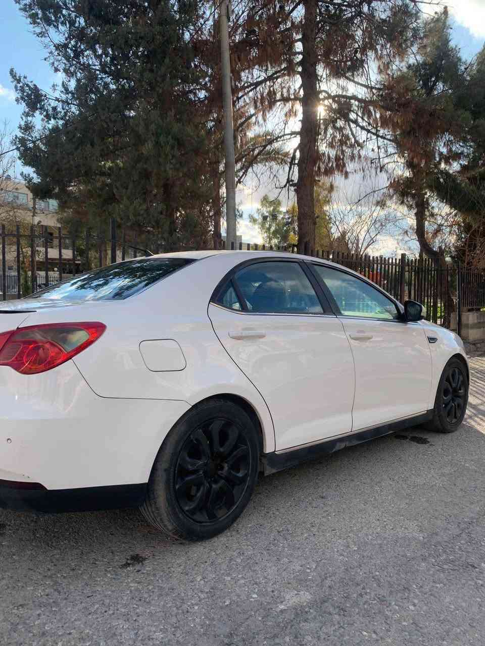 کــــــــوردی 
.................... 
تەنها فرۆشتن بە نقد 
گــــــۆڕینەوە ناکا 

ئێم جی MG _ 550 
ماڕکەی بەریتانی 
مــــــۆدیل / 2012 
مەکینە V4_1,8 تۆڕبۆ 
ڕەقەم هەولێر سەنەوی کۆنە
مەودای ڕۆیشتن 117 هەزار کم 
مواسفات ، فوول ، سلایت 
كوشن جلد و كارەبایی 
ناو فۆڕمیکا ، گێڕ ئۆتۆ ،
بیلادی پەردە ، شاشە و کامێرا 
 
کلین بێ سبوغ ، بێ لێدران 
یەک بست ساردی لە چاملغ 
بێ ناو گرتن بێ ئێڕباگ 

ناونیشانی ئۆتۆمبێڵ هەولێر 
بۆ پەیوەندی ***********
نـــــرخ    ( $ ٦٥ )  
------------------------------------

عربي : 
فقط بیع نقد ، ما عندنا مراوسة 

آم جي MG _ 550 
ماركة ٲصلي بریطاني 
مـــــــودیل 2012 
محرك / V4_1,8 تیربو 
رقم اربیل جدید سنویة منتهي 
ماشي فقط 117 ٱلف کم 
مواصفات فوول ، فتحة سقف 
جیر آوتو ، دواخل فورمیكا 
كشنات جلد و كهربائي ، بردات خلفیە بیلادی ، شاشە و کامیرا 

کلین بدون صبغ ، بدون حادث 
فقط شبر جاملغ تعدیل بارد 
بدون دواخل ، بدون آیرباك

عنوان السیارة اربیل 
للاتصال ***********

سعر  ( ٦٥ $ ) أربيل, العراق
