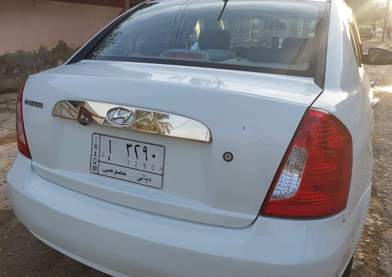 السلام عليكم
أكسنت ٢٠٠٩ امريكي 
بيهه جامرلخ خلفي بدون دواخل
وكم قطعه صبغ مو احزام بس اعتبرهه حزام 
بدون دواخل سياره حلوه ونظيفه كير محرك خير من الله 
العنوان ديالى بعقوبة
 السعر ٧٨ وبيهه مجال بسيط
للأستفسار الاتصال ع : ‭٠٧٧١ ١٧٧ ١٣٥٧‬
