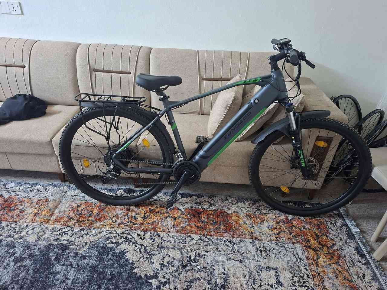 دراجة حجم 29 كهربائي مساعد شحن
براند zandapp الماني اصلي بشرط 
9 في3 گير 
گوب سيت كامل شيمانو acera موديل حديث 
مقعد طبي 
مانتور 250 wat 
بطاريه 36 volt ⚡️.  
650 watt بطاريه 
كل غراض موجود مابي نقص 
بريكات دهن عيملاق 
بي  سيبايه جاملغات بيلاد 
وزن يتحمل  200 k g مابي اشكال 
عنوان اربيل سوق باسكيلات مقابل گراج سلام 
متوفر توصيل كافه لكل محافظات عيراق 
واتساب *********** 
سعر من وكاله غالي 1500 € موديل بشرط 2024
سعر اني بلاش 
بنسبة سعر بلاش650 دولار 
👆👆👆👆👆👆👆👆👆👆
