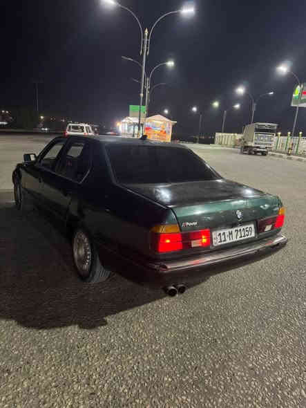 سلام عليكم بي ام الحجم 535 موديل ٩٠ سياره خير من الله مفول مواصفات بسمه رفع جام من تقفل وكشن حلد بلادي المقاعد كهربائية تبريد ثلج تخم تايرات كهربايات كلهه شغالههً ولسياره خير من الله والسعر 60 وبيهه مجال التواصل ***********مكاني دوره
