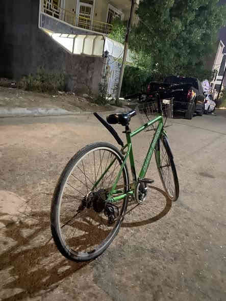 باسكل ياباني السعر 125 وبي مجال الباسكل ما مستخدم غير سبوع الموقع بغداد الشعب حي البساتين للتواصل على الرقم ***********
