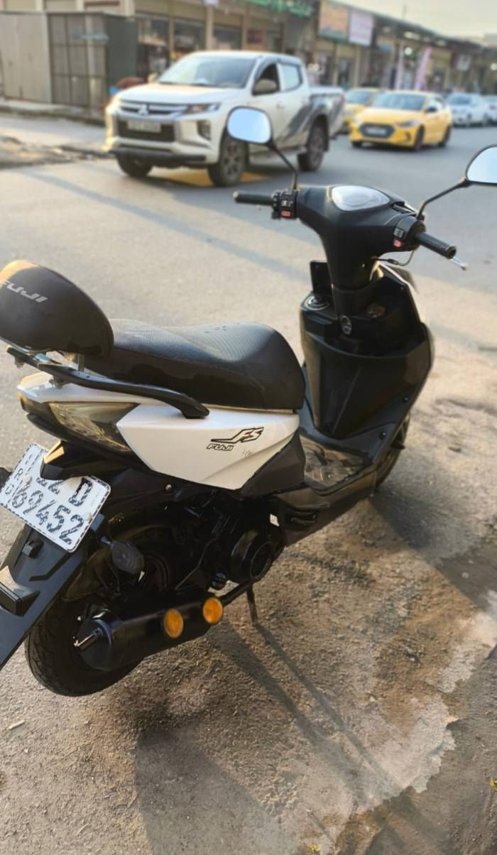 ماكس اف اس مرقم نينوى هزه 2027 رقم ألماني محرك ياباني برغي مامفتوح بي سرعه 120


**إذا كنت صاحب هذا الإعلان وتريد حذفه لأي سبب، رجاءا أرسل رسالة إلى الدعم الفني**