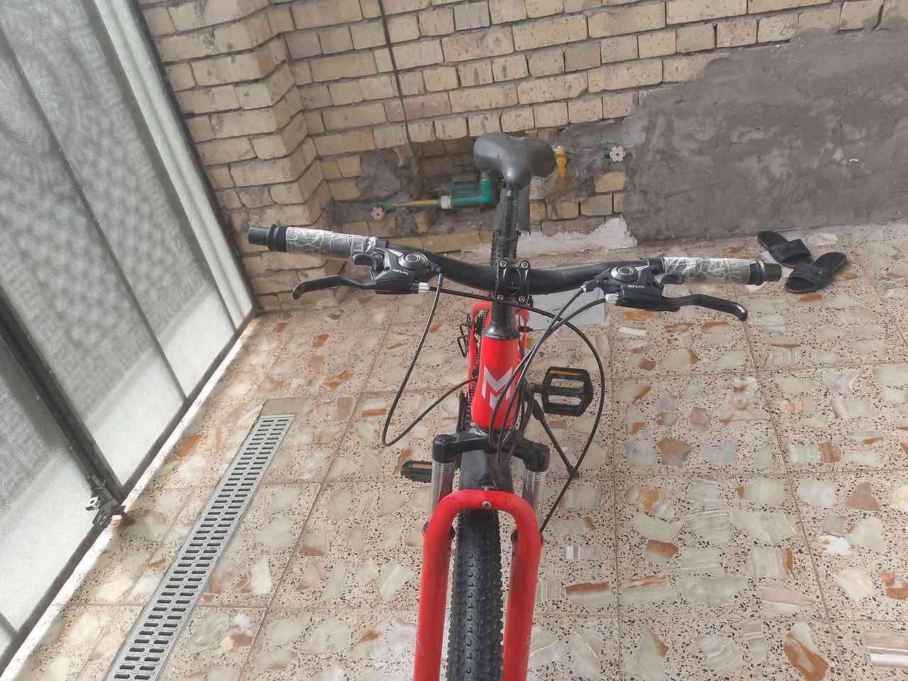 بايسكل جبلي درجة اولة  انوعة MTTES جبلي حجم28 ثمن سرعات اتلث تبديلات بايدر اسعمال شهر (سعر 70 الف) *********** خاص موجود
