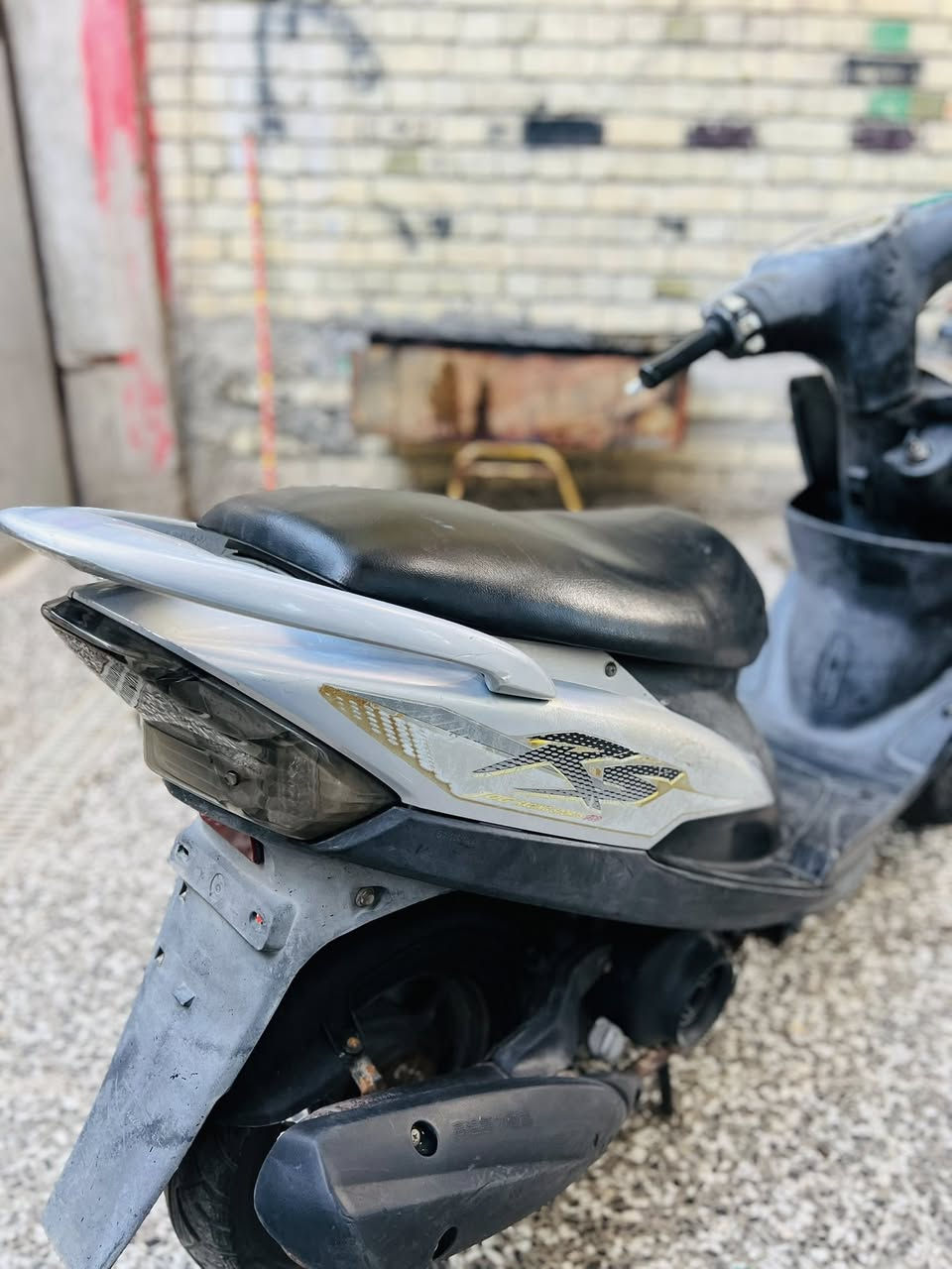 سلام عليكم ماكس عدلة للبيع دراجة جاهرة كلهة ابلادية
مكينة اكلجات كفالة شلعة ومعدل كهربائيات كلهة شغالة 
اوراق كاملة السعر 650الف مكان بغداد العبيدي الشراي 
يتصل رقم ***********
