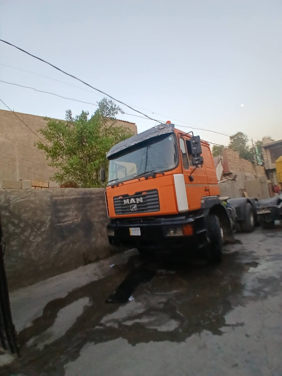 السلام عليكم
مان صقر للبيع موديل 2002 محرك تجاره مكفول قبق عالي مجموعه جوبلس سنويه جديده رقم واسط تحويل ثاني يوم تخم تاير جديد متوازي عل بيع 
المكان بغداد اي استفسار عل رقم ***********
