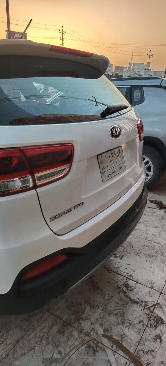 سورنتو2016خليجي ماشيه 135 حقيقي
رقم بغداد سته سلندر
فورويل حساسات امامي خلفي مكينه كير مامفتوحات سياره مال بيت نضيفه جدا 
السعر205$
مكان السياره العماره ميسان
رقم الهاتف
***********
اني مكلف بلنشر اي استفسار الاتثال على الرقم المذكور
