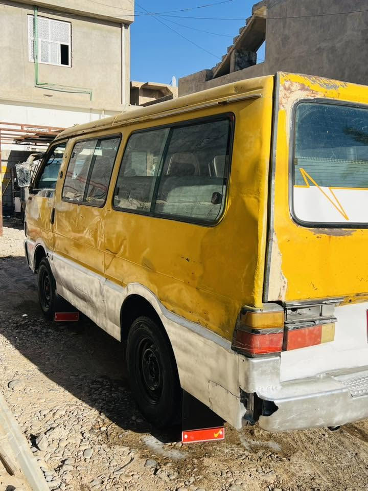 سلام عليكم للبيع كيا بستا موديل 1994 رقم بغداد الماني سنويه 2028 تحويل او وكاله عامه مصفره مكينه كير اكسن جدد صدر نضيف مشط جديد البور بي ضعف شويه مكان ديالى سعر 27 وبيه مجال للستفسار اتصل ***********
