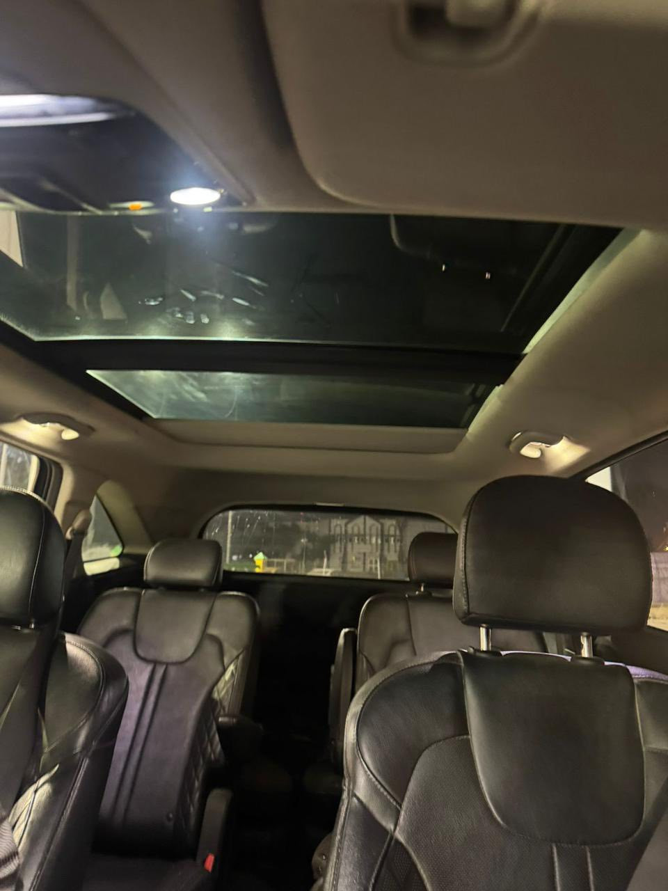 سورنتو 2021 محرك 2.5 توربو 

امريكي حادث موضح بالصور 

بدون نقص تخم تاير جديد صدر جديد
فول مواصفات 
بانوراما 
كشنات جلد وكهرباء والكشنات الخلفية منفصل
كشنات تدفئة 
٧ راكب 
رادار امامي جانبي خلفي 
توقف ذاتي 
بلاك اديشن 
رقم بغداد باسمي 
للاستفسار  :  ***********
