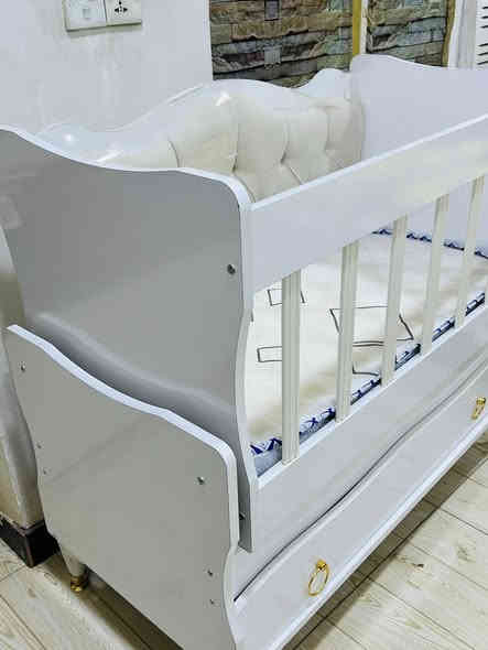 كاروك جديد  ويه دوشك مامستعمل للبيع بسعر 125بغداد الشعب***********
