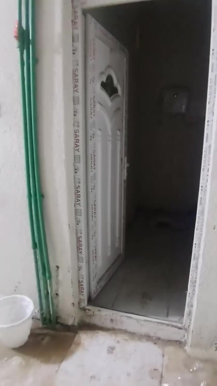 سلام عليكم بيت لايجار في القبله قرب جسر المعارض ***********
***********
