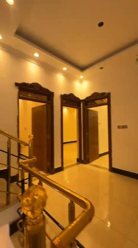 🏛️بيت للايجار🏛️
في السنيديه يحتوي على 4غرف

 منام وصاله ومطبخ وصحيات

 واستقبال سعر الايجار مليون
***********
