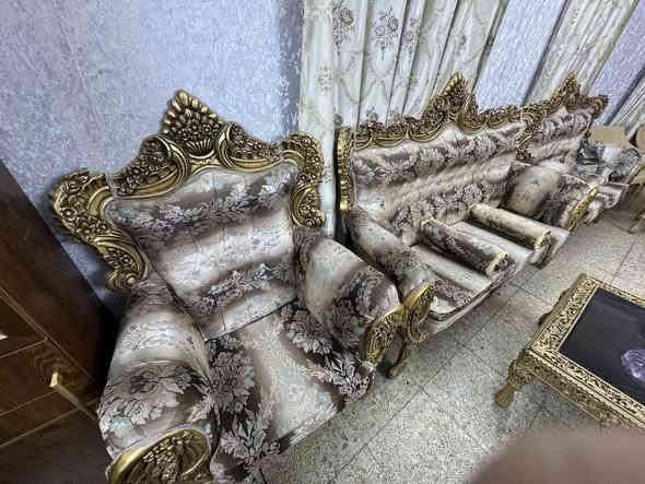 للبيع تخم ونص  ملكي 15 مقعد مستعمل قليل السعر 900 مع المجال القليل ***********
