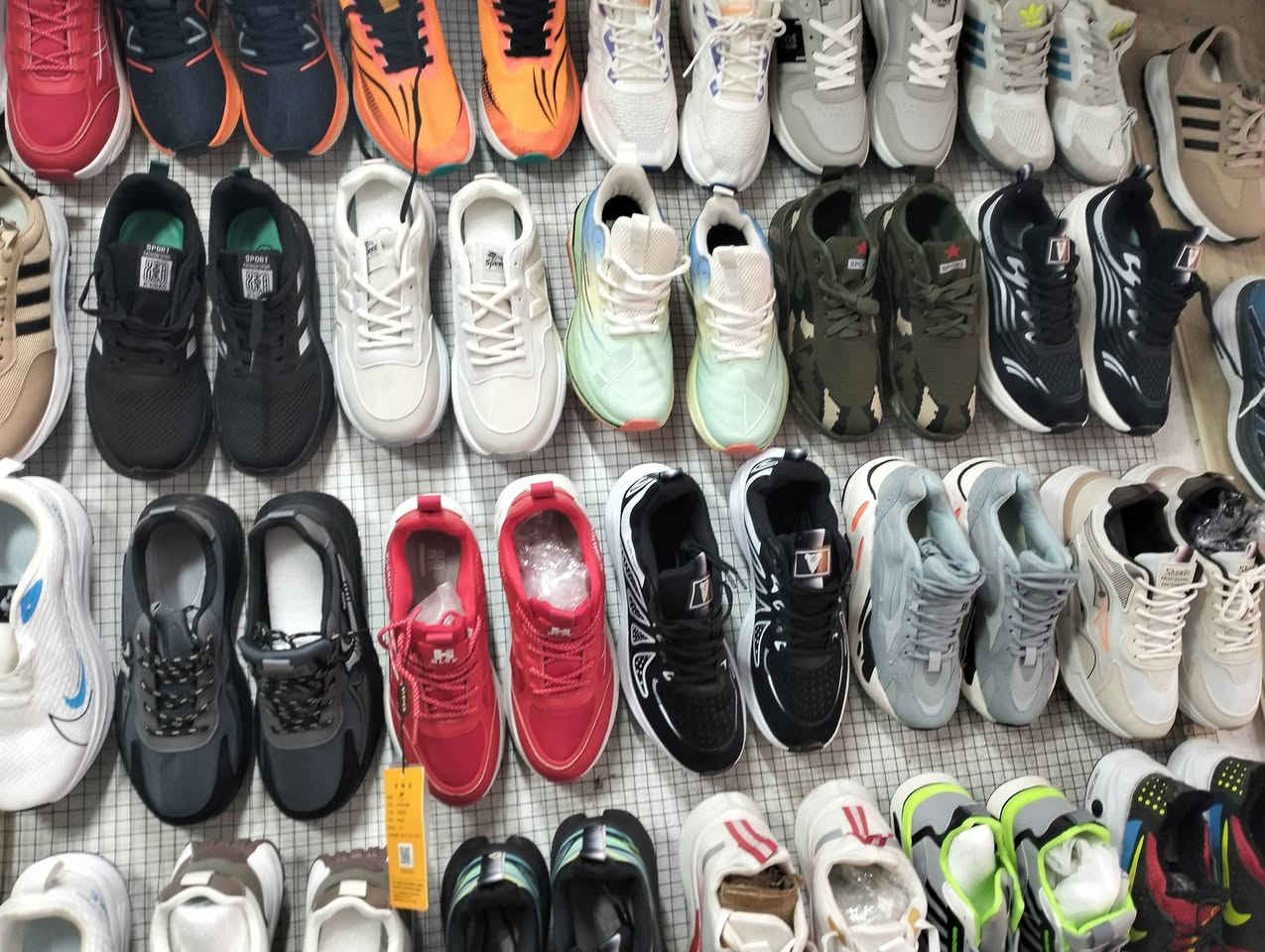 حي التحرير مقابل جامع ال البيت ***********
