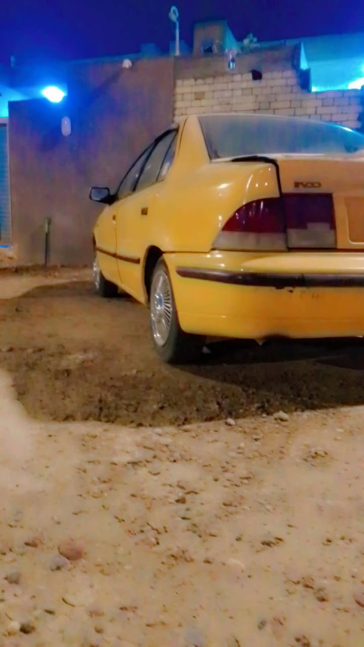 السلام عليكم من رخصت مدير الكروب سمند للبيع 2011بيها بداية بخار وبيها ظربا بل قبق  مال جنطه صدر جديد كير خيرمن الله تخم تاير كهربائي كلها شغاله شرط التحويل بغداد العبيدي ***********السعر25ومجال قليل
