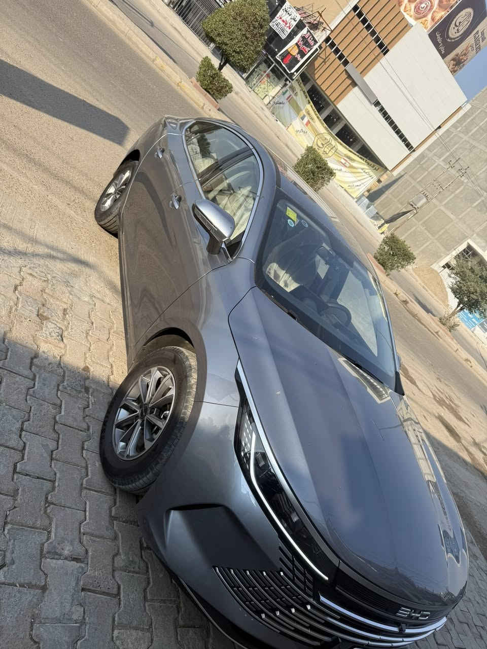 السلام عليكم بي واي دي دستيروير 05 2025 رقم بغداد بسمي كفاله بيها شخوط بسيطه غراضها كامله وياها شاحنه وارضيات ومنزل بيها برامج  ماشيه ٥٤٠٠ كيلو تحويل ثاني يوم العنوان بغداد الاسكان او حي العدل
‏السعر ١٨٨٠٠بيها مجال بسيط
***********
