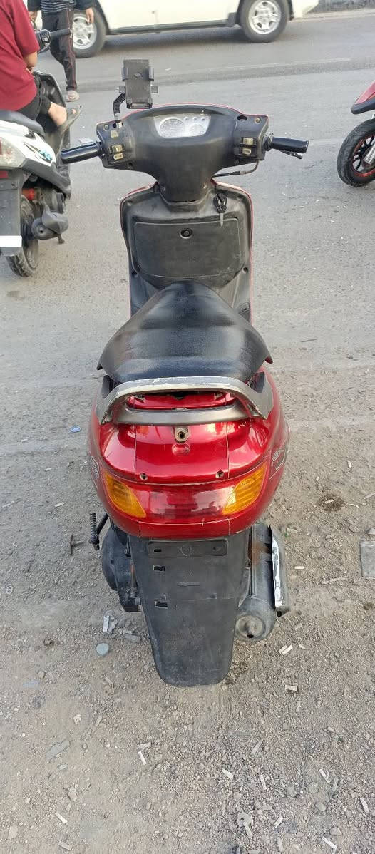 دراجة فراشه للبيع
مكفوله محرك مامفتوح
نضافه 95%
السعر 550الف
للاستفسار الاتصال ع الرقم 
*********** البصرة, العراق
