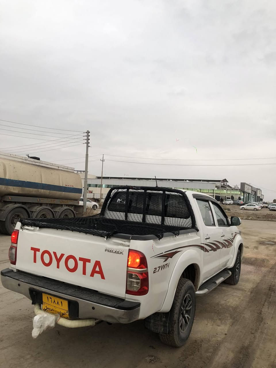 تویتا هایلوکس شریکە جیهان مودیل 2014 سیارە زور جوانە بی مە سرفە صبغ نیو دوسە صبغ و ناو دەرکە دوو بست صبغ سی جار جی ساردە کوتە سیارە بنزین+غاز  رقم سەنەوی کەونە سعر 187 وەرەقە مجال رقم موبایل *********** اكر, نينوى
